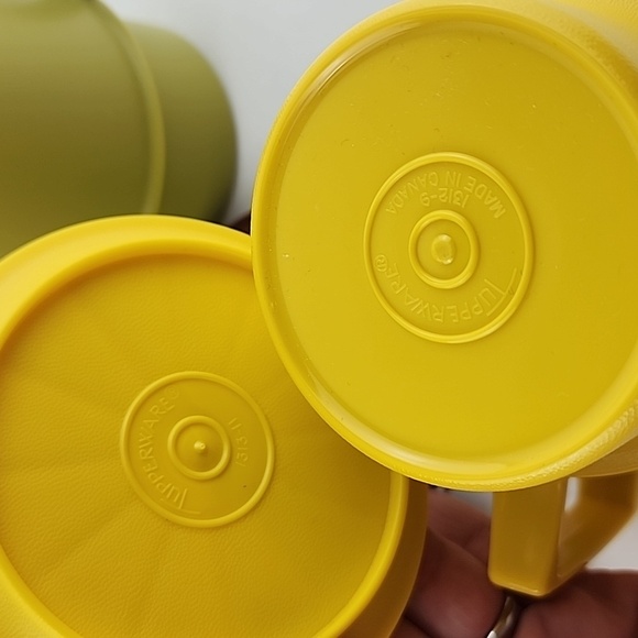 Tupperware Vintage Harvest Colours 4 Stackable Cups #1312  & Coasters #1313 - Picture 2 of 11